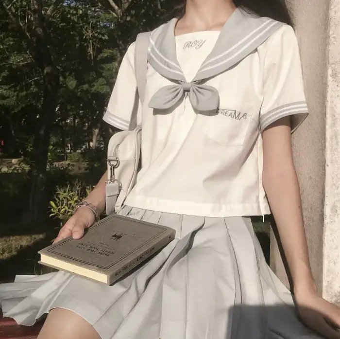 向日葵与幼犬的7天